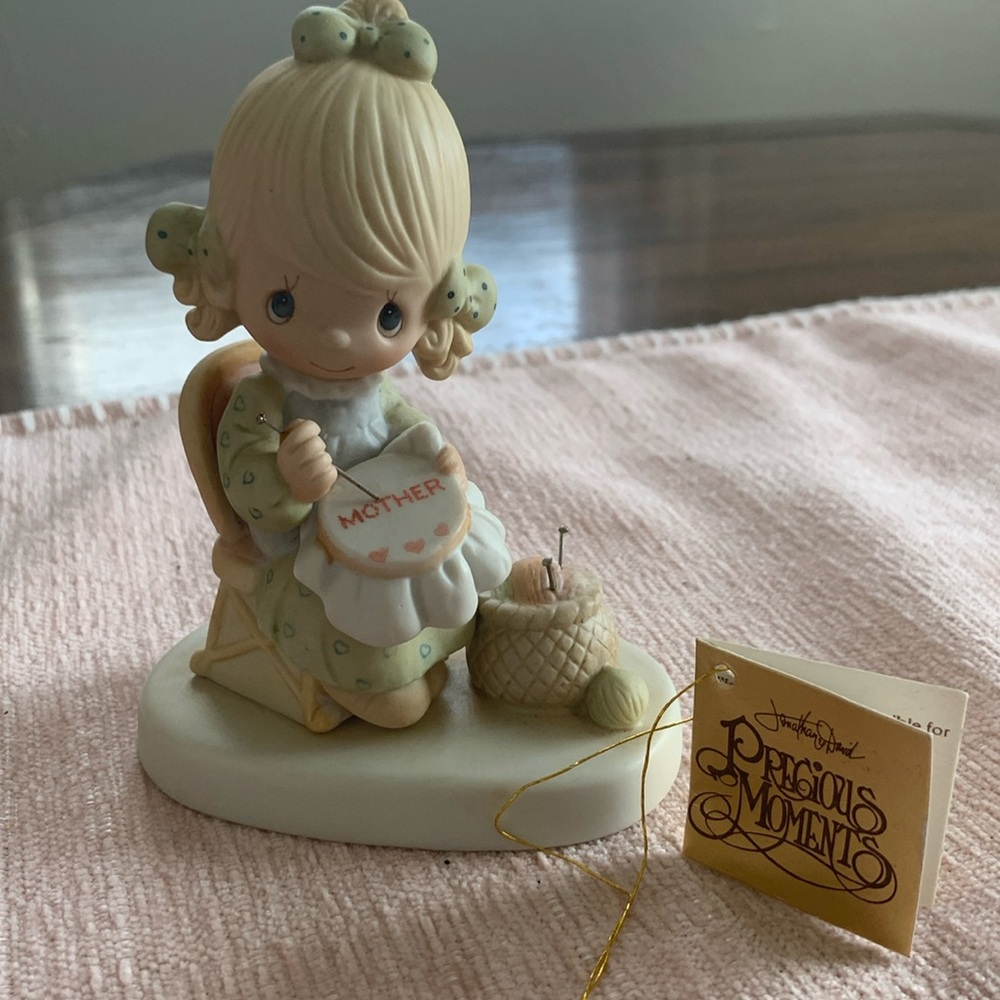 Mother Sew Dear: Vintage 1979 Precious Moments Figurine